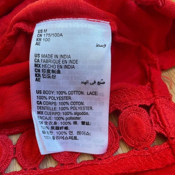 📦 SOLD - Cute women’s top! Size Medium. NWT. - Picture 3 of 9